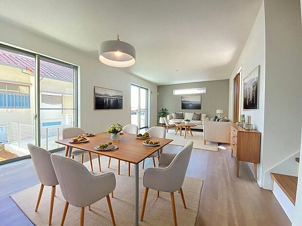 本画像はCGで作成しており、実際に現地に家具は置かれておりません。また、価格に家具は含まれておりません。