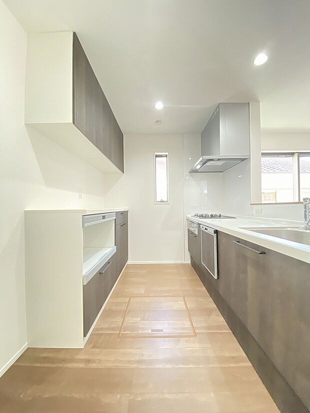 忙しい時も、お子様との時間を増やしたい時も強い味方になってくれる食洗機付きです。