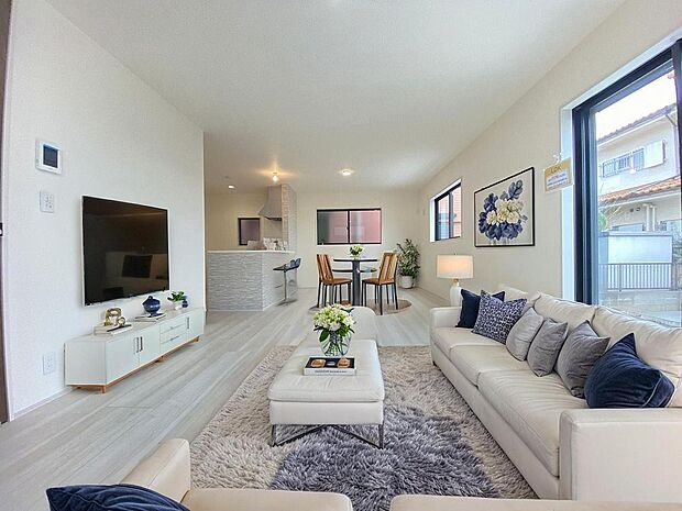 本画像はCGで作成しており、実際に現地に家具は置かれておりません。また、価格に家具は含まれておりません。