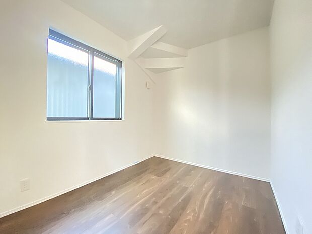 テイストやカラーを変えて、楽しいお部屋作りをお楽しみください