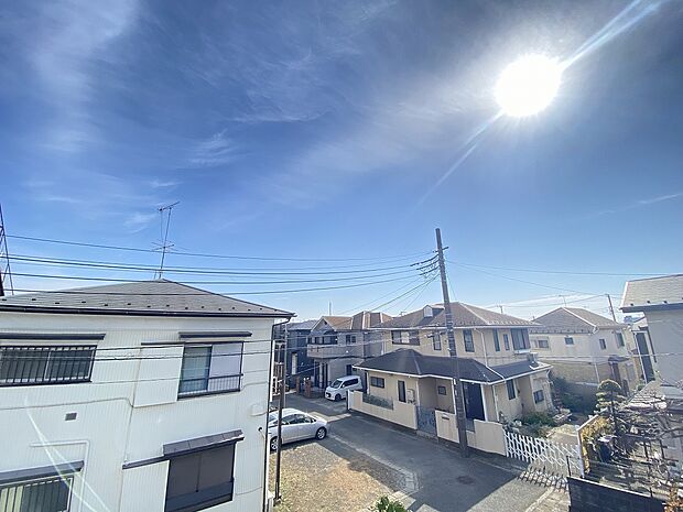 各地に広がる季節の魅力を楽しめるスポット。忙しい日々でもほっと一息つける空間です。