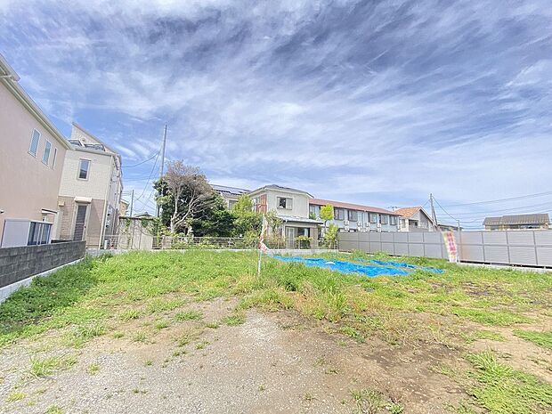 目の前に広がる開放感とゆとり、暮らしの夢を育む理想の住まいがここにはあります。