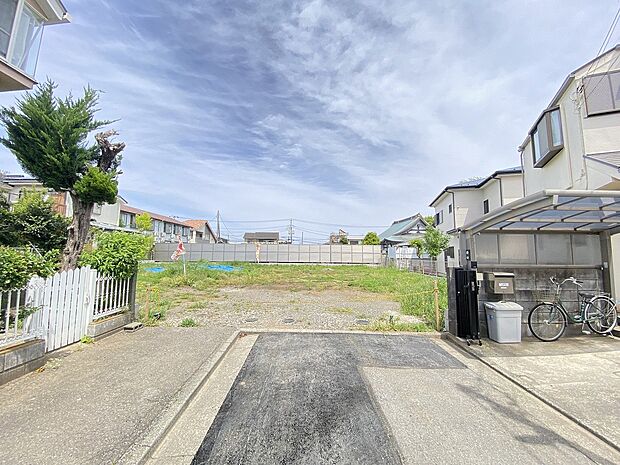 日々の暮らしを心地よく整えてくれる、優しいお住まいです。