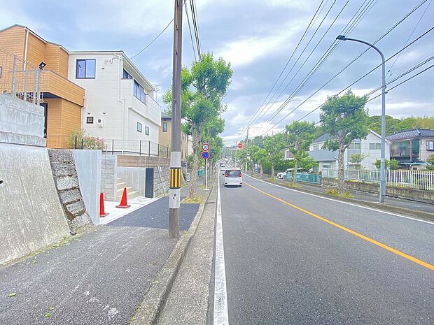 平坦な道が多く、ウォーキングやジョギングも楽しめる環境です。