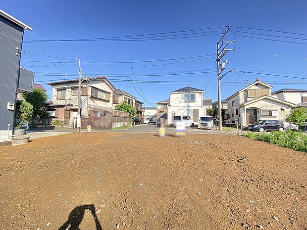 澄み渡る青空、ご家族との未来を育む新しい生活がここから始まります。