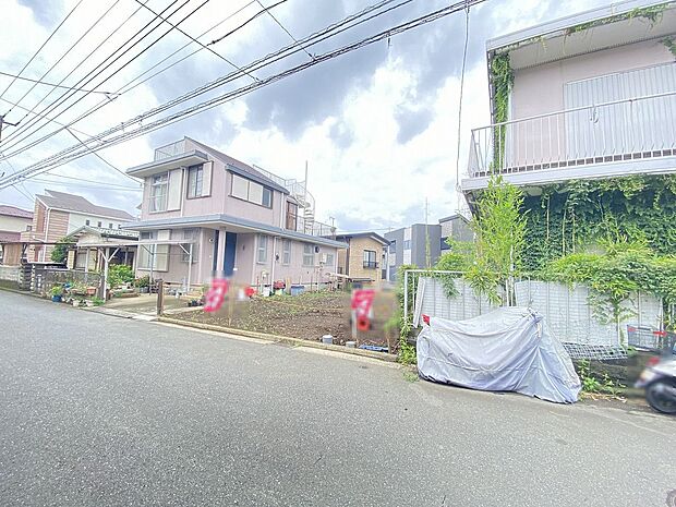 目の前に広がる開放感とゆとり、暮らしの夢を育む理想の住まいがここにはあります。