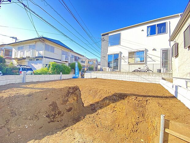 コンセントの位置や数も、家具のレイアウトに合わせて自由に決められます。