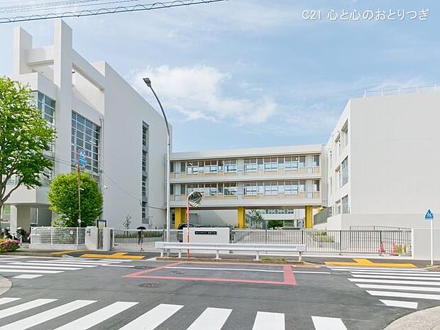 横浜市立緑園義務教育学校(中学校) 400m