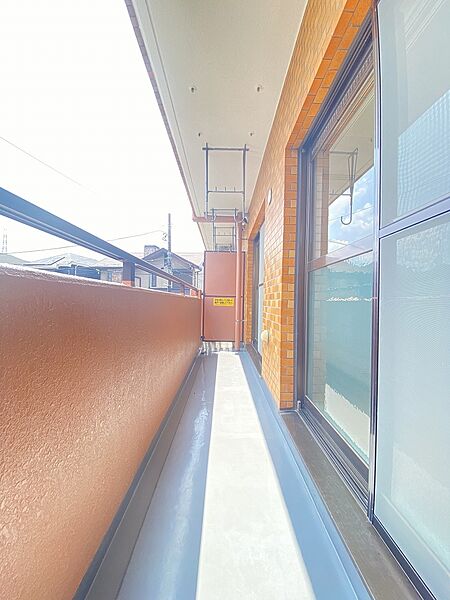 ちょっと外に出るだけで気分転換。暮らしに寄り添うバルコニーです。
