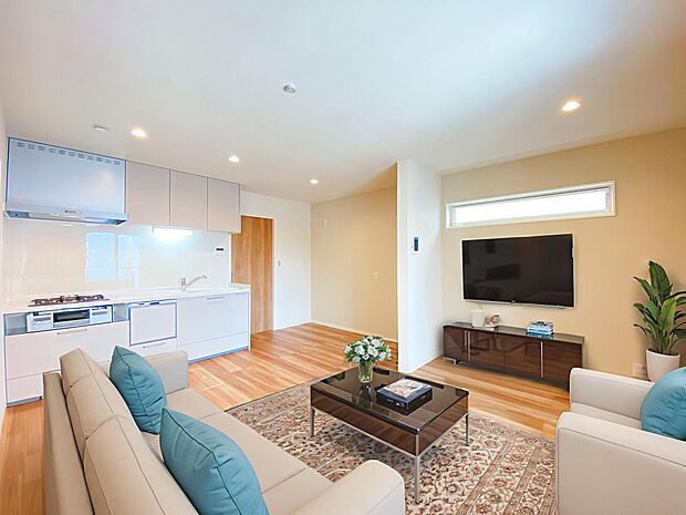 本画像はＣＧで作成しており、実際に現地に家具は置かれておりません。また、価格に家具は含まれておりません。