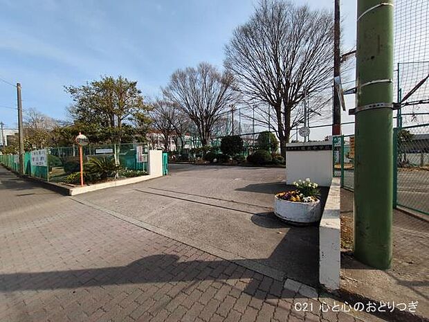 綾瀬市立綾北中学校　1668ｍ