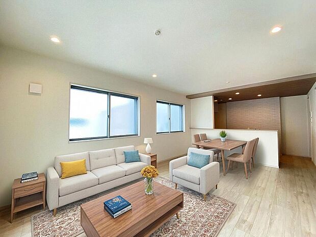 本画像はCGで作成しており、実際に現地に家具は置かれておりません。また、価格に家具は含まれておりません。