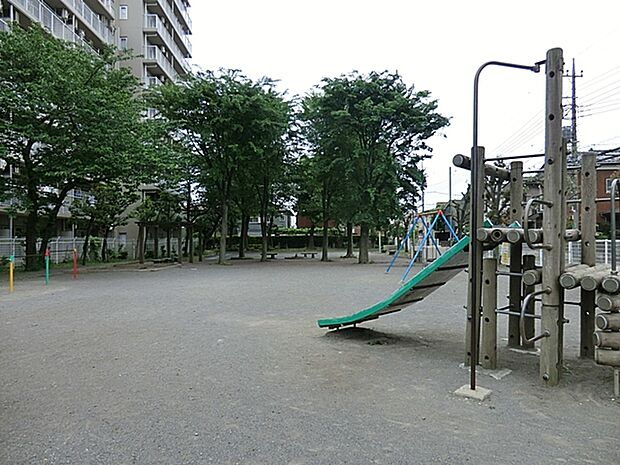 小松原新開公園 349m