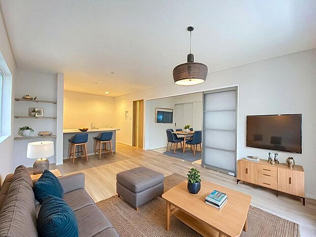 本画像はＣＧで作成しており、実際に現地に家具は置かれておりません。また、価格に家具は含まれておりません。