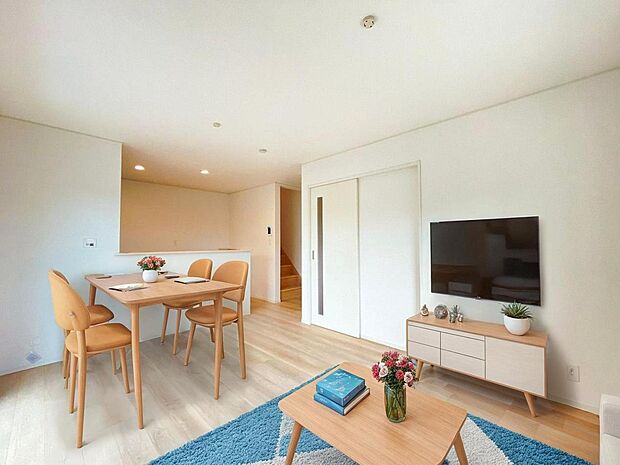 本画像はCGで作成しており、実際に現地に家具は置かれておりません。また、価格に家具は含まれておりません。