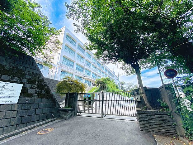 横浜市立川島小学校　950ｍ