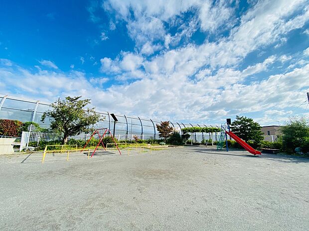 国分寺台第二児童公園　584ｍ