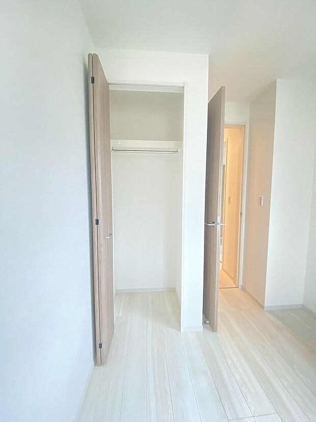 物の居場所を決めて、お片付けの習慣も付いてくれると嬉しいですね。