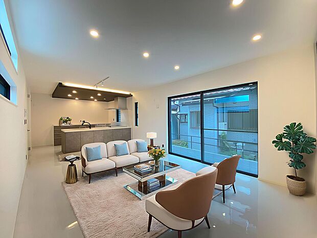 本画像はＣＧで作成しており、実際に現地に家具は置かれておりません。また、価格に家具は含まれておりません。