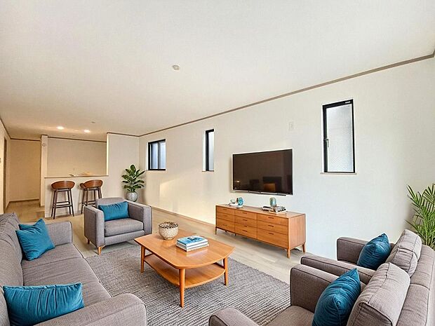 本画像はCGで作成しており、実際に現地に家具は置かれておりません。また、価格に家具は含まれておりません。