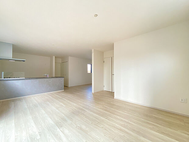 朝は爽やかな日差しを浴びながら、家族みんなでおいしい朝食。幸せいっぱいのモーニングタイムをお過ごしください。