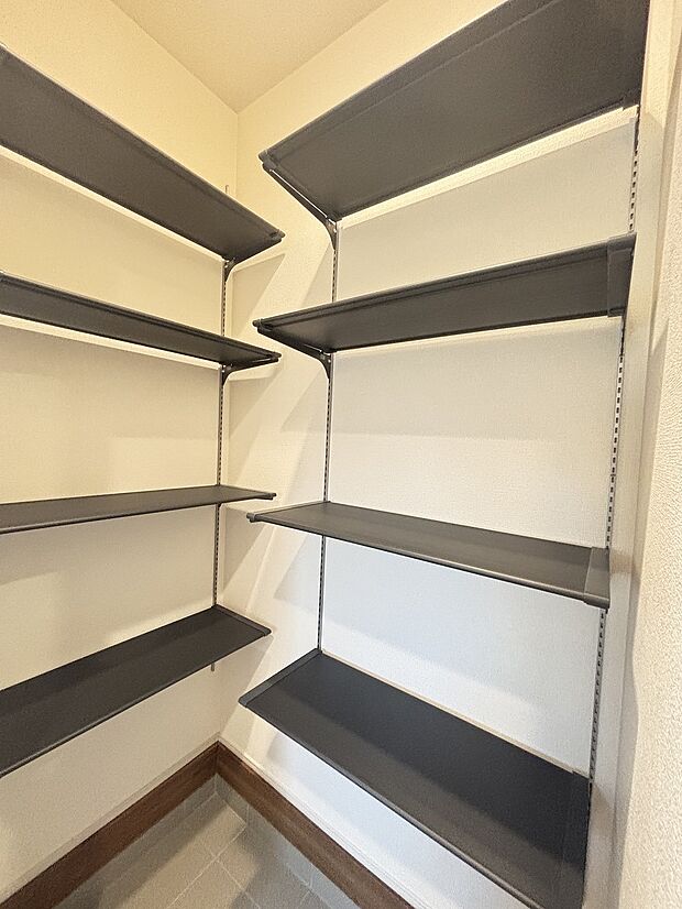 たくさんの靴も楽々収納、玄関を清潔に保つ頼もしいスペース。