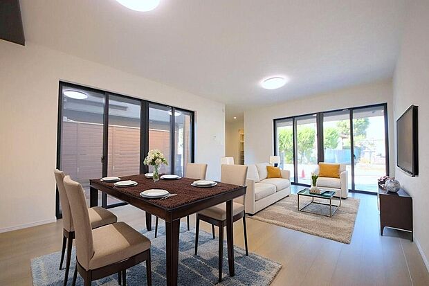 本画像はCGで作成しており、実際に現地に家具は置かれておりません。また、価格に家具は含まれておりません。