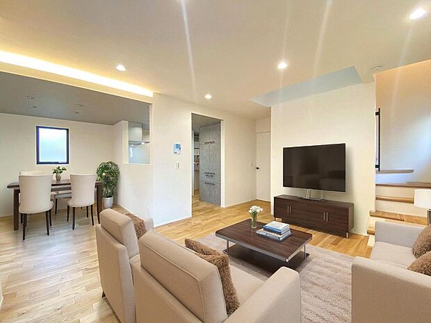 本画像はＣＧで作成しており、実際に現地に家具は置かれておりません。また、価格に家具は含まれておりません。