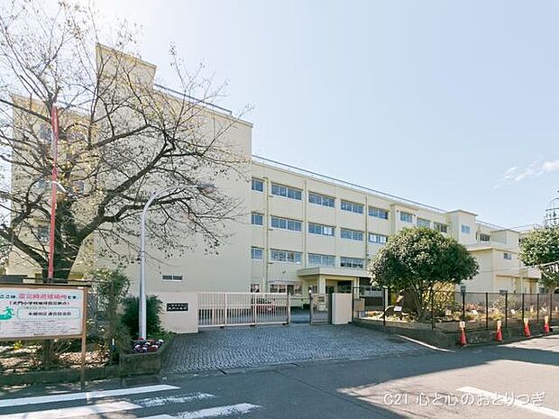 横浜市立大門小学校 1017m