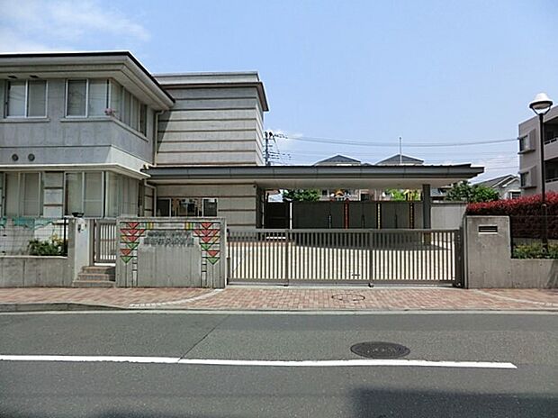 瀬谷中央保育園 301m