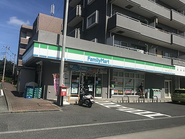 ファミリーマート座間一丁目店 145m