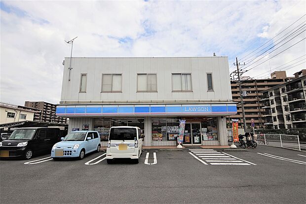 ローソン海老名河原口店 441m