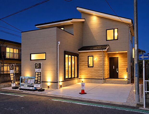 本画像は、CGによる夜景加工がされております。現況と異なる可能性がございます。