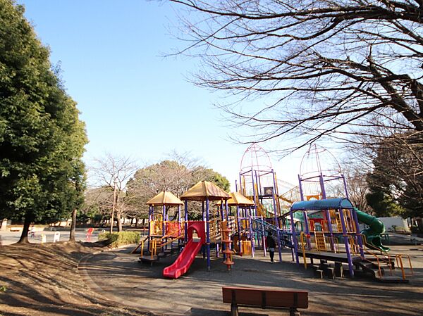 東柏ケ谷近隣公園　1590ｍ