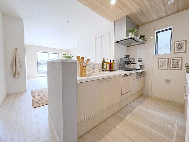 本画像はCGで作成しており、実際に現地に家具は置かれておりません。また、価格に家具は含まれておりません。