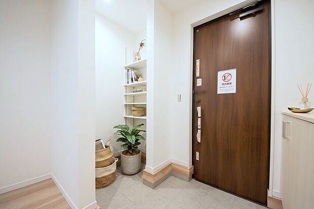 本画像はCGで作成しており、実際に現地に家具は置かれておりません。また、価格に家具は含まれておりません。