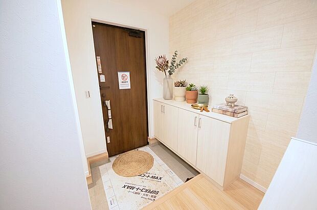 本画像はCGで作成しており、実際に現地に家具は置かれておりません。また、価格に家具は含まれておりません。