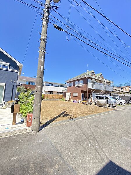 間取りのご提間取りのご提案です。吹抜けは空間に開放感が生まれ、暖かな陽射しが差し込む造りです。