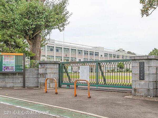 大和市立深見小学校　570ｍ