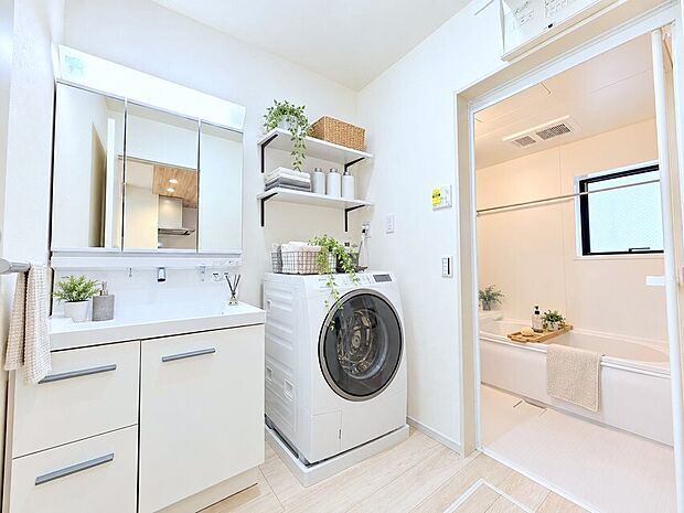 本画像はCGで作成しており、実際に現地に家具は置かれておりません。また、価格に家具は含まれておりません。