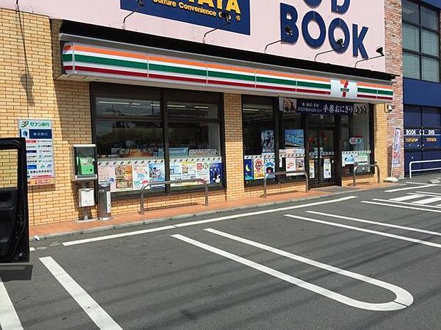 セブンイレブン座間相武台店 566m
