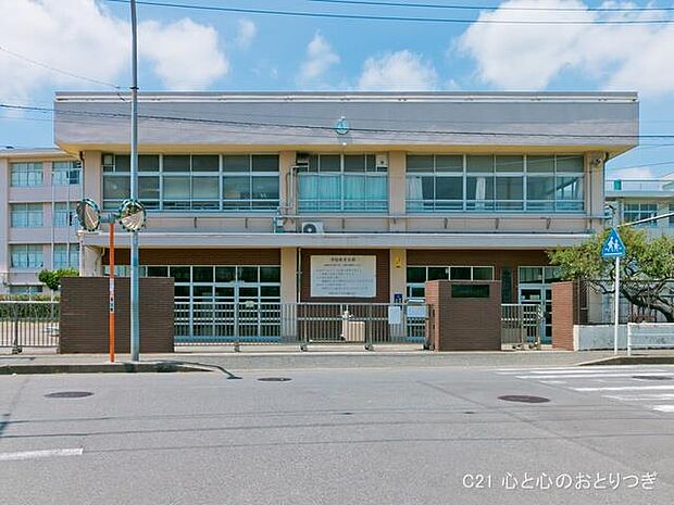 横浜市立南瀬谷中学校 1661m