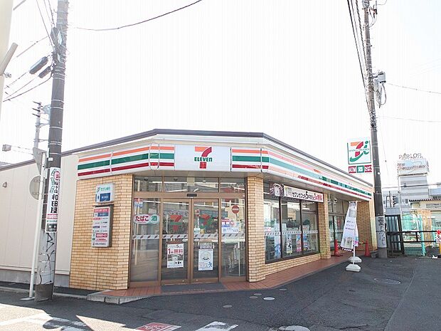 セブンイレブン大和桜ケ丘東口店 450m