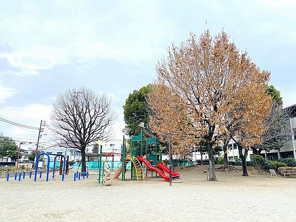 南林間中央公園　710ｍ