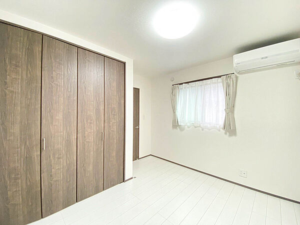 本画像は入居者様の家具をCGで消した画像であり、現況と異なる可能性がございます。