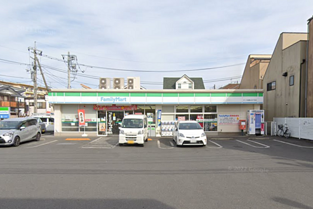 ファミリーマートサンズ相模台五丁目店