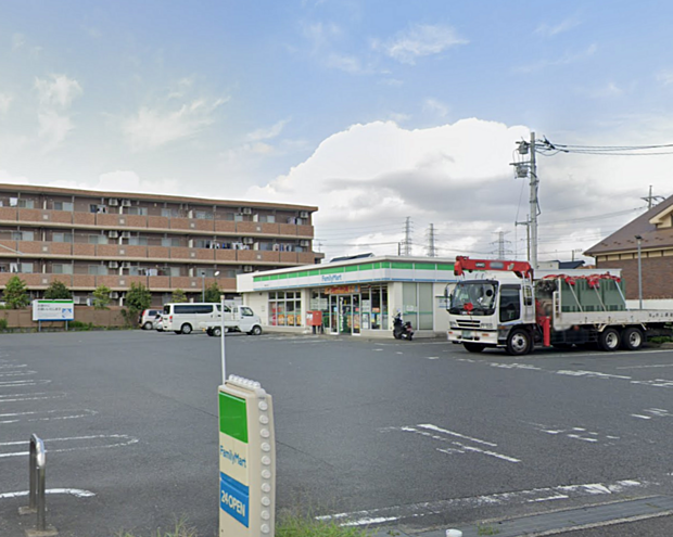 ファミリーマート相模原当麻店