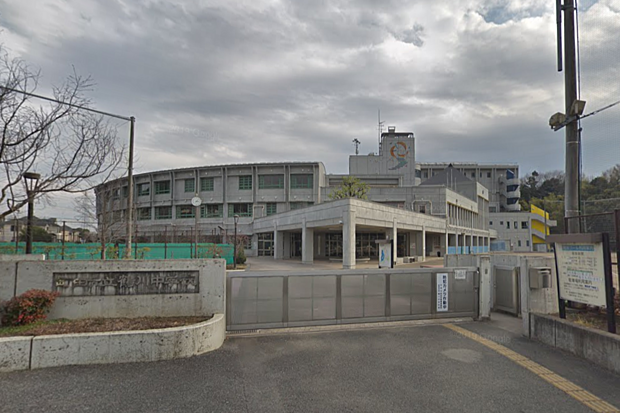 町田市立鶴川中学校
