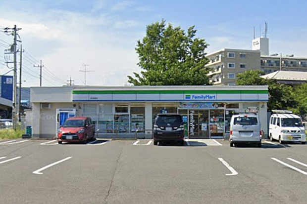 ファミリーマート田名豊原店