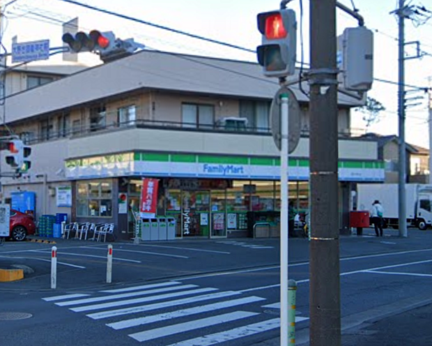 ファミリーマート細谷大野台店